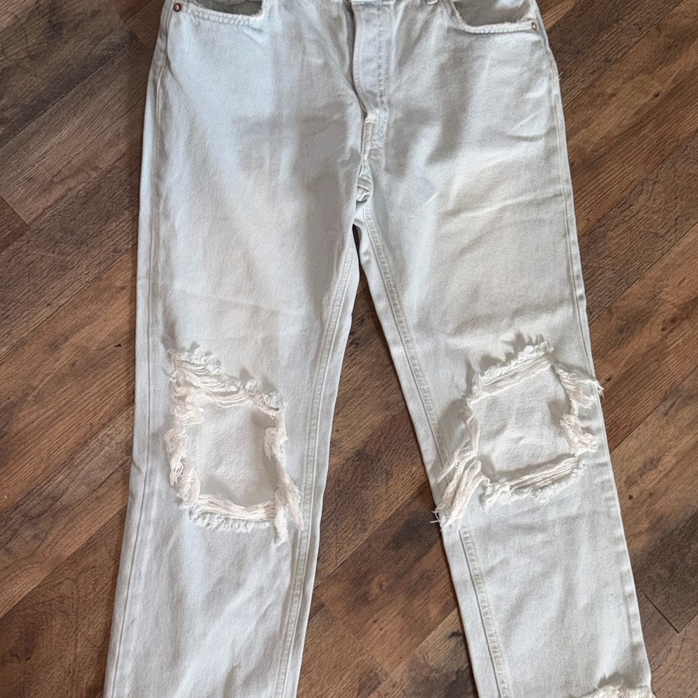 Free People Light Blue Distressed Button Fly Hi RiseCropped Jeans “Maggie” Sz 27 - Picture 2 of 12